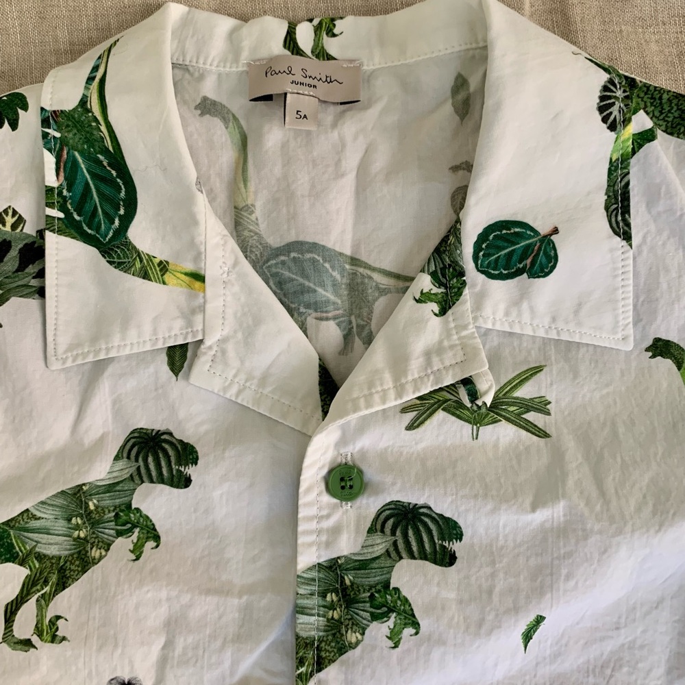 Paul Smith Dinosaur print short sleeve boy’s shirt.